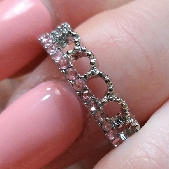 Ring - Picture 2 of 4